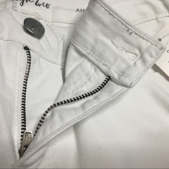 Style & Co Skinny Ankle Pant Crochet Detail Split Hem White Jeans 10P Petite 10 - Picture 9 of 16